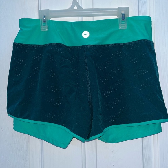 Avia Running Shorts (Medium) - Picture 2 of 4